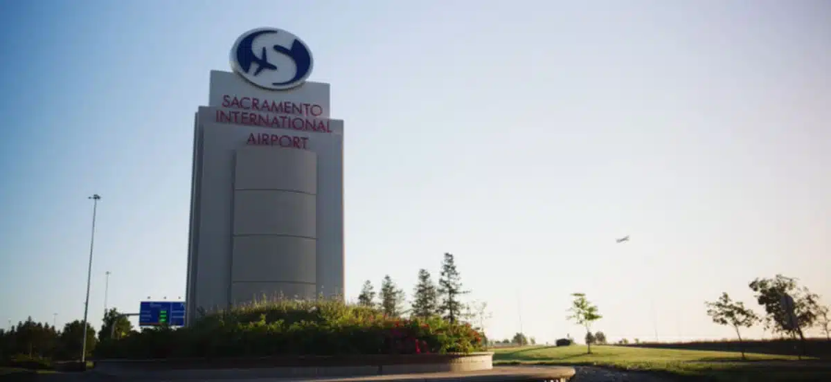 Sacramento International Airport Sign