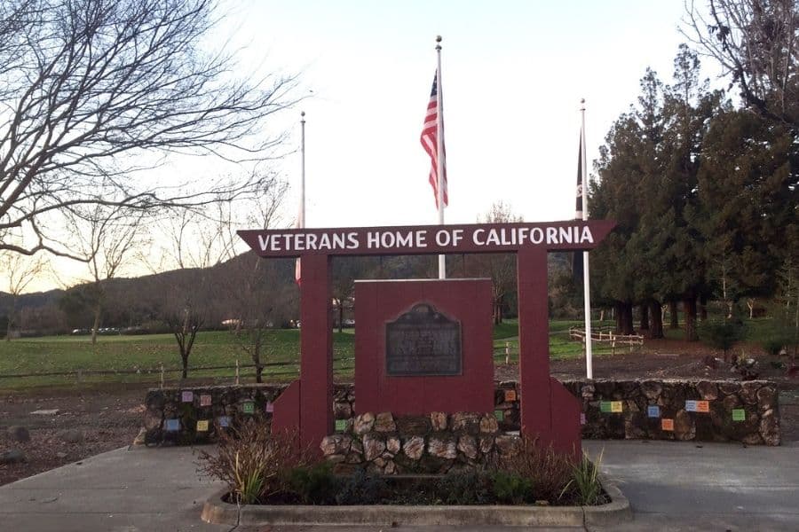 Veterans Home Sign
