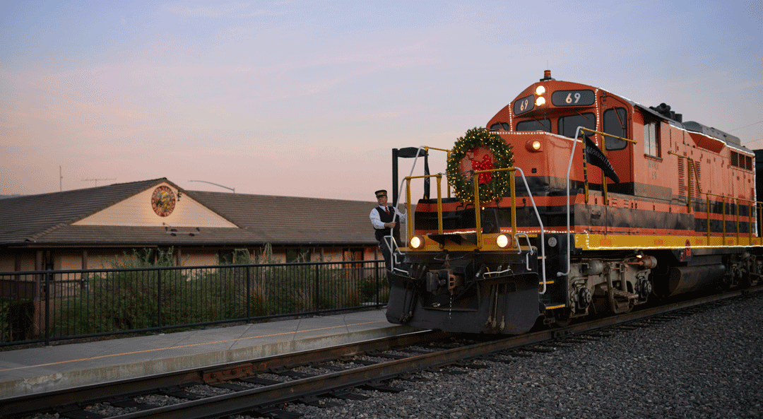 Napa Valley Wine Train Very Merry Vista Dome Yountville