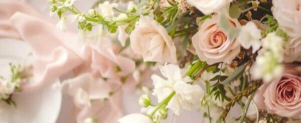 pink and white bouquet of flowers