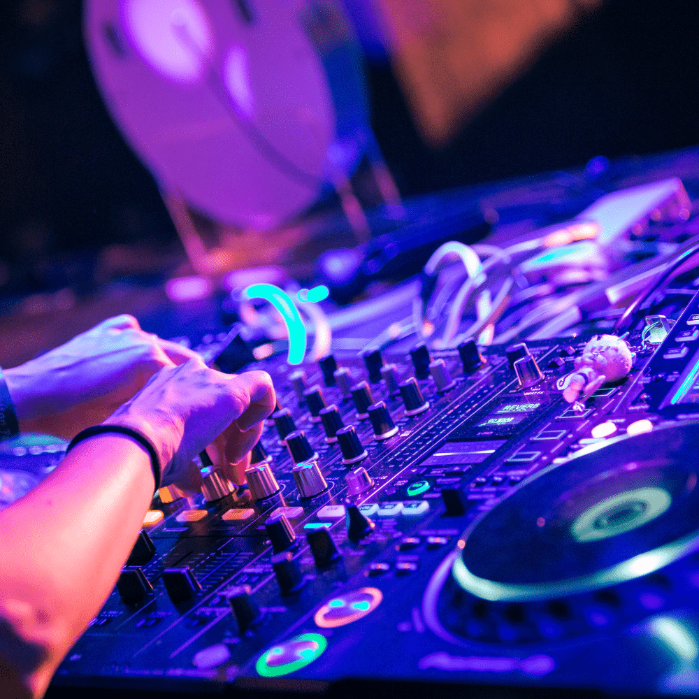 Napa Valley Distillery DJ 6/1 DJ spin tables