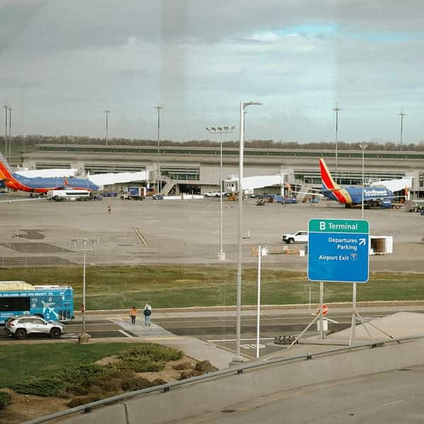 planes lines up at airport