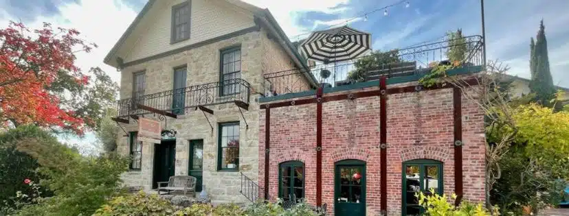 Hotels-Bed-Breakfasts-in-Yountville-photo-8 Maison Fleurie