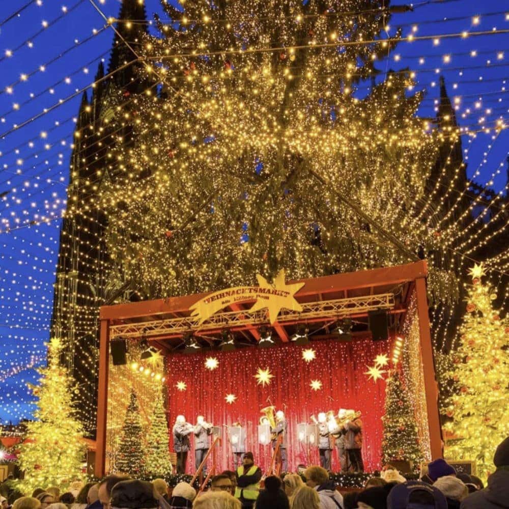 tree lighting and holiday lights during the 12 days of Yountville cheer